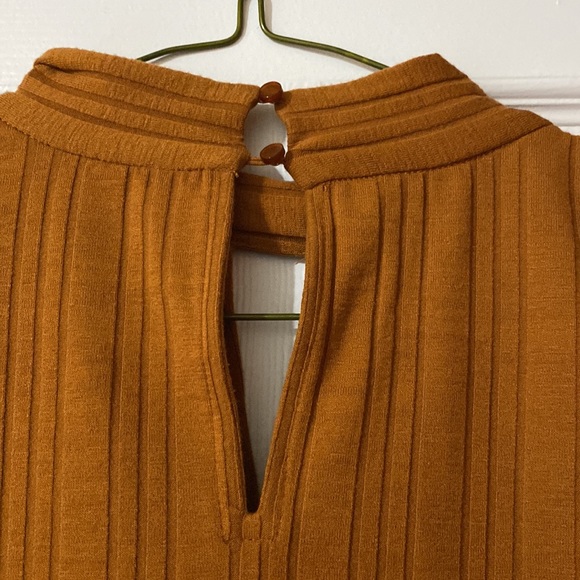 RW&CO Blouse - Picture 10 of 11